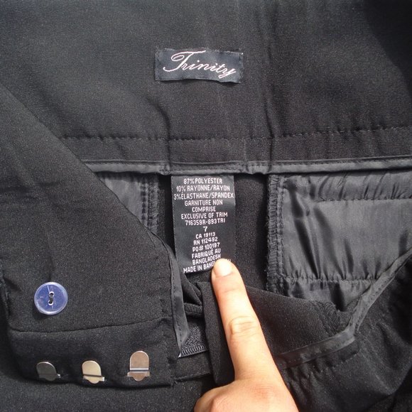 Back to the office! Black straightlegged dress pants - Picture 4 of 9